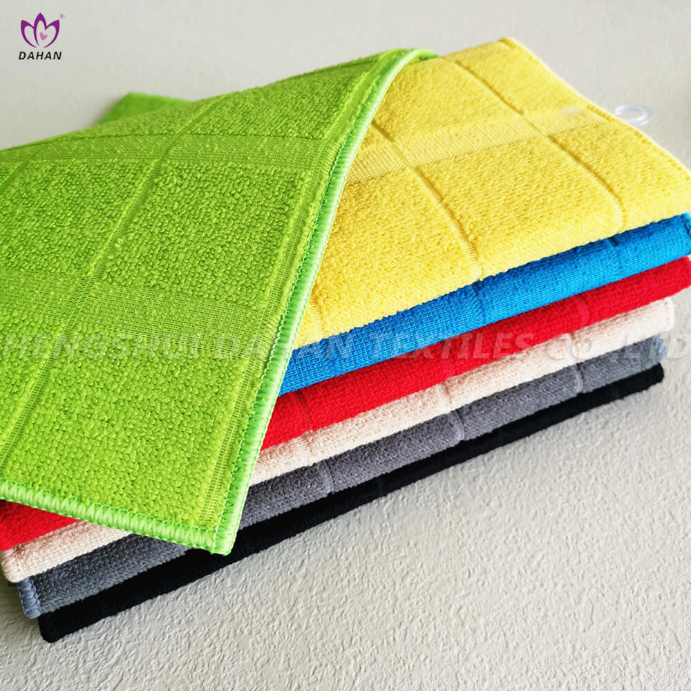 100% Polyester solid color dish drying mat.