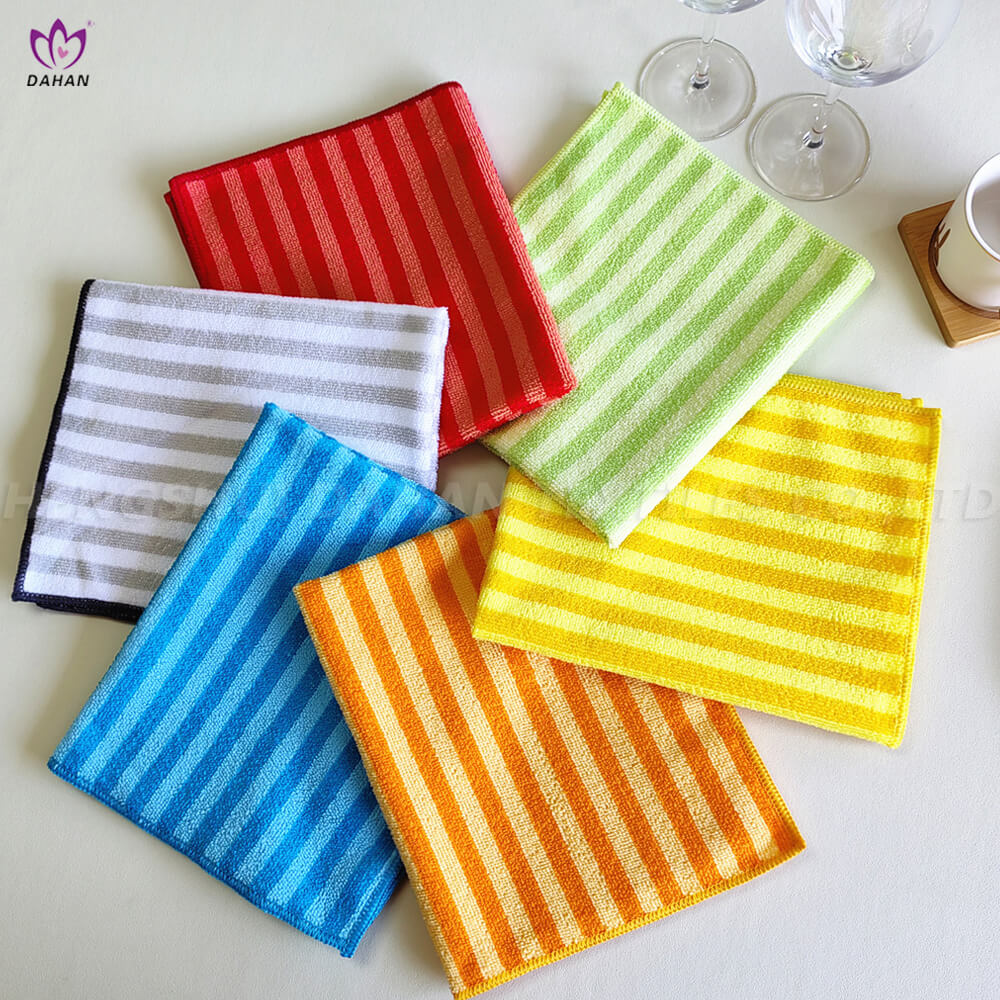 Microfiber color striped towels.