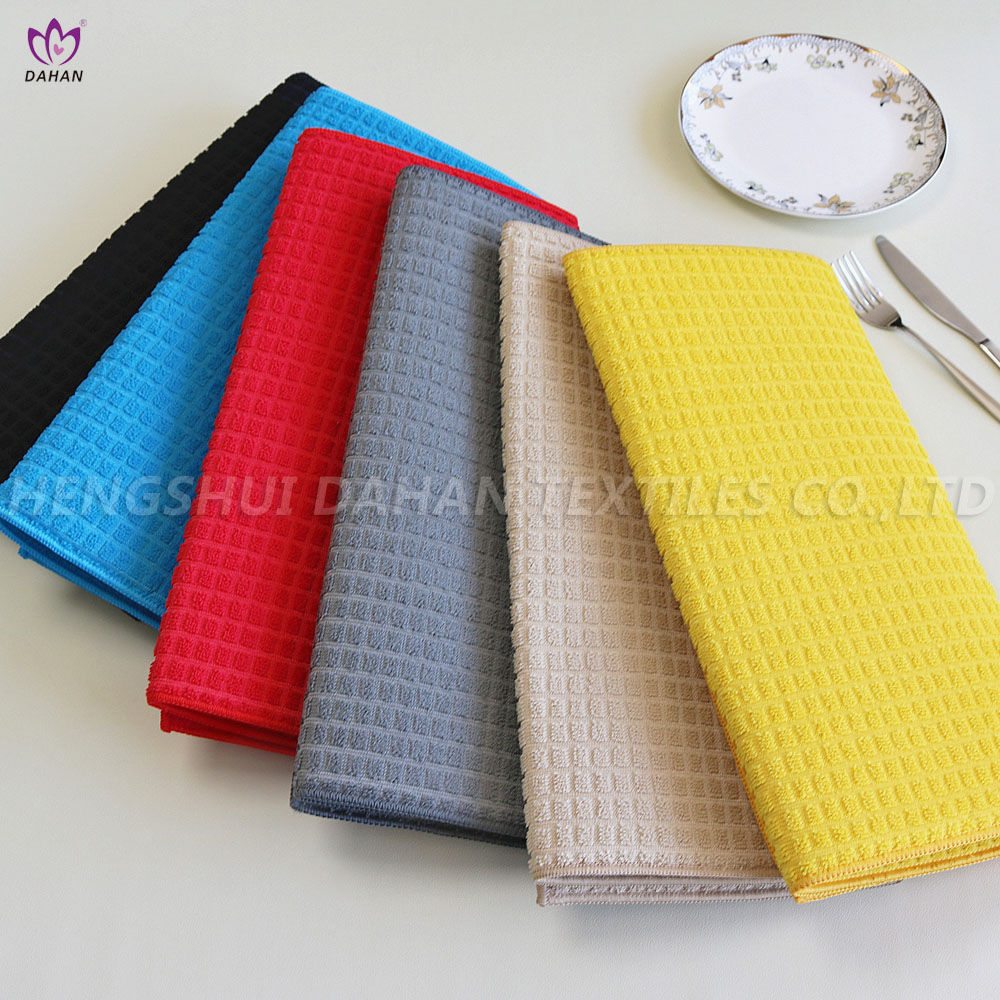 Solid color drying mat.