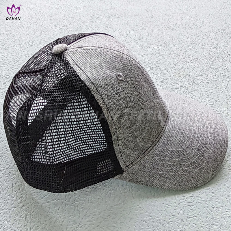 BC06 Baseball cap with mesh top.