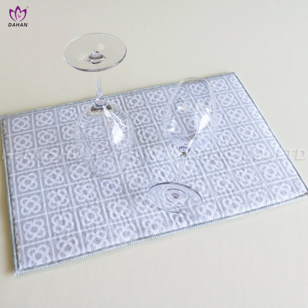 PM47 Printing dish drying mat.