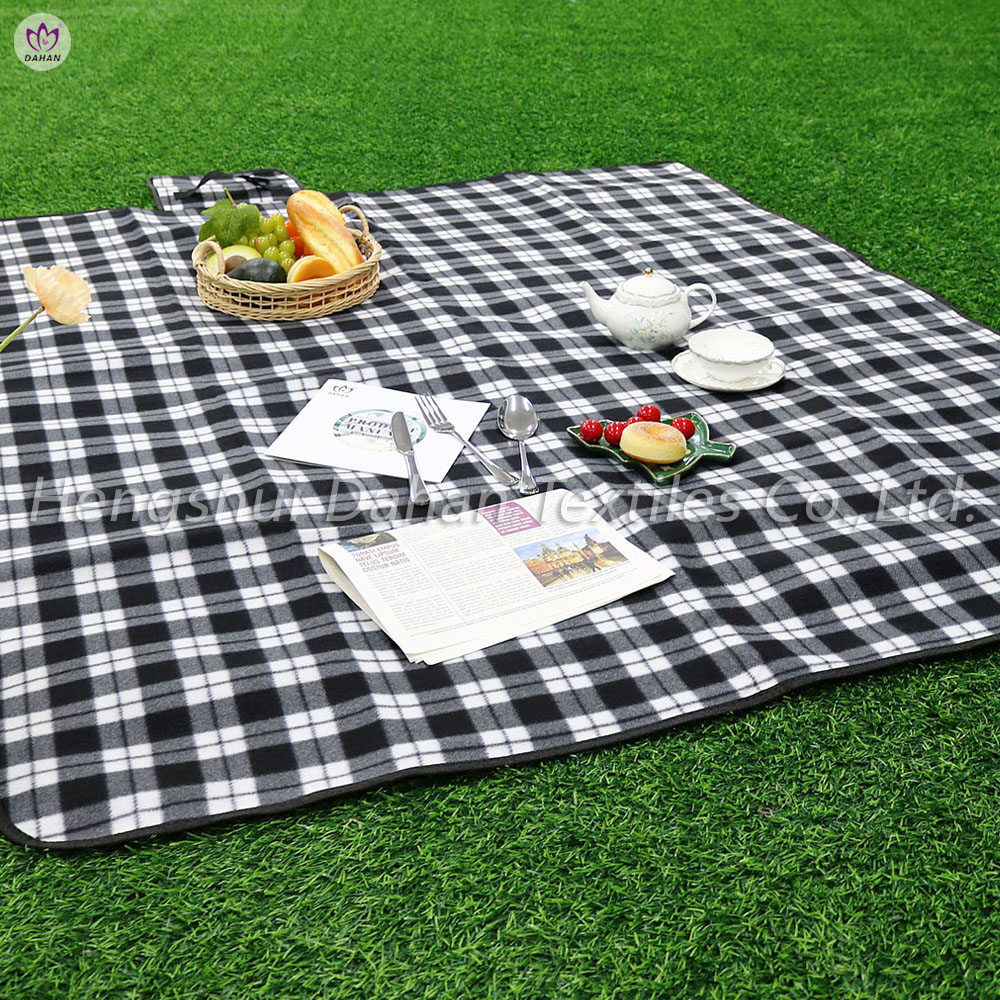 Printed picnic mat. PC114