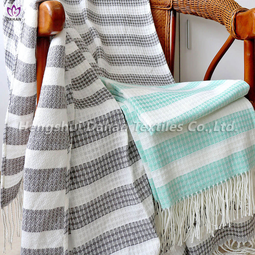 BK286 Yarn-dyed tassel blanket.