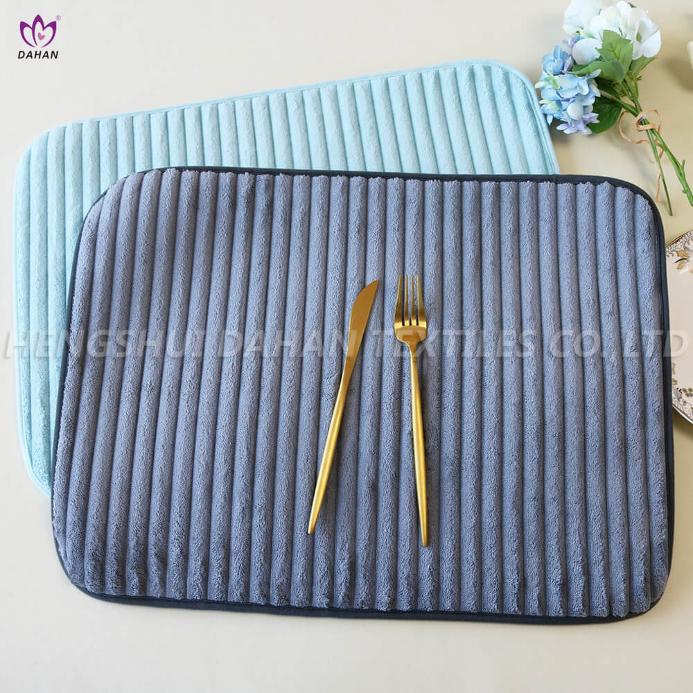 PM52 Solid color drying mat.