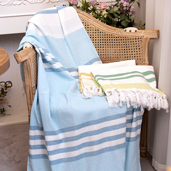 100%Cotton tassels yarn-dyed beach towel.