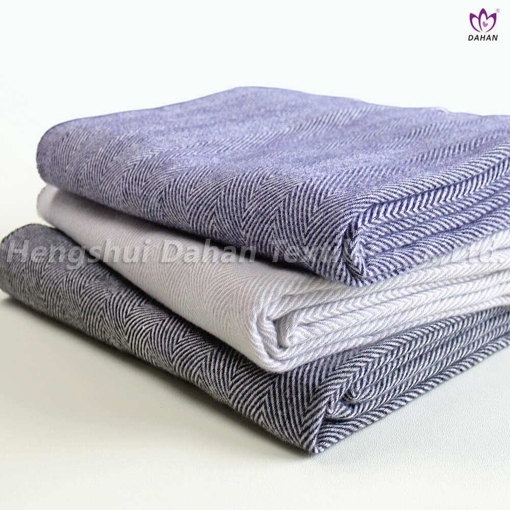 100%Polyester tassel blankets .