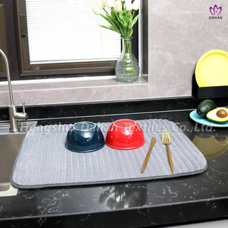 PM52 Solid color drying mat.