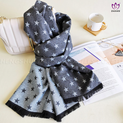 BK109 Star jacquard tassel scarf.