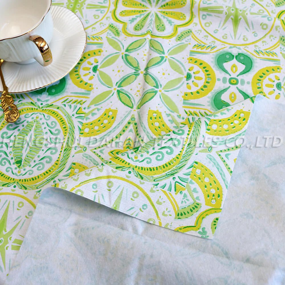Tablecloth 153