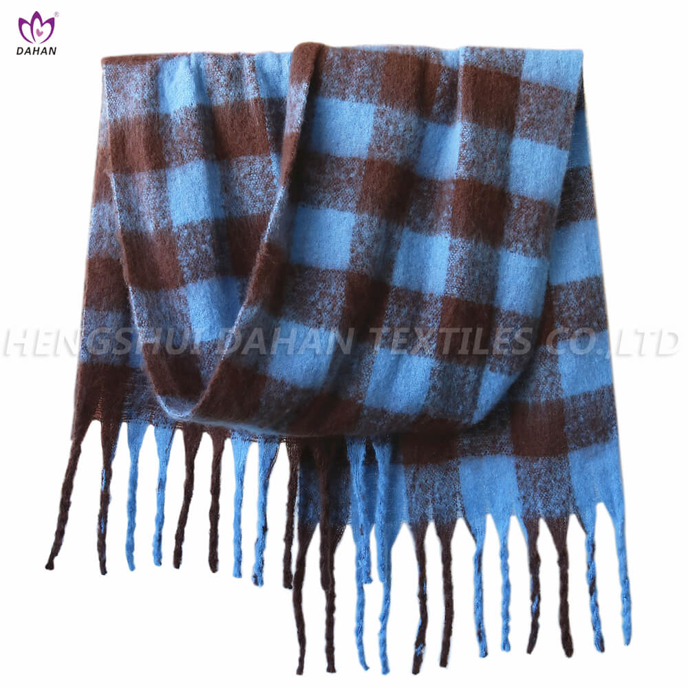 100% Polyester tassel scarf
