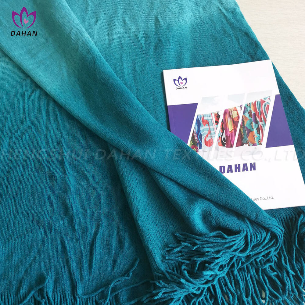 BK68 100% Acrylic scarf blanket.