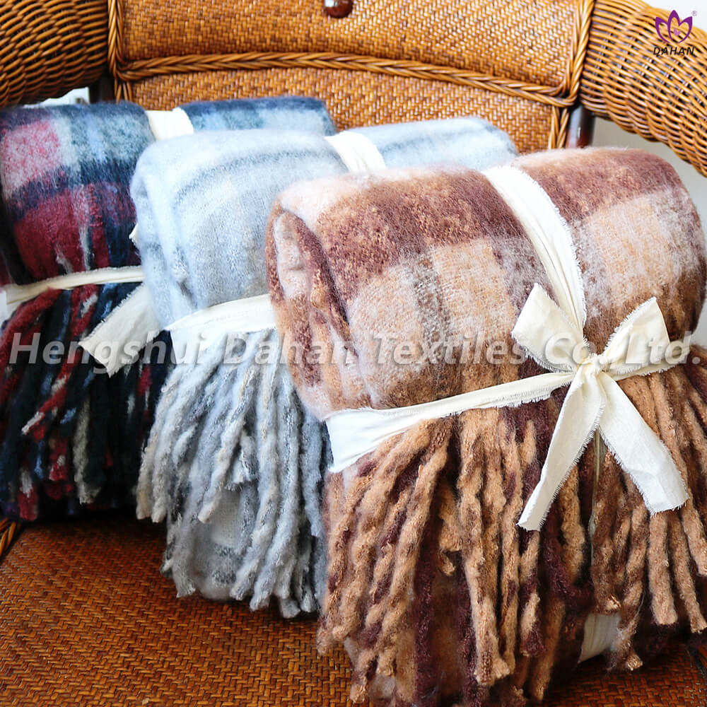  Mohair tassel blankets.