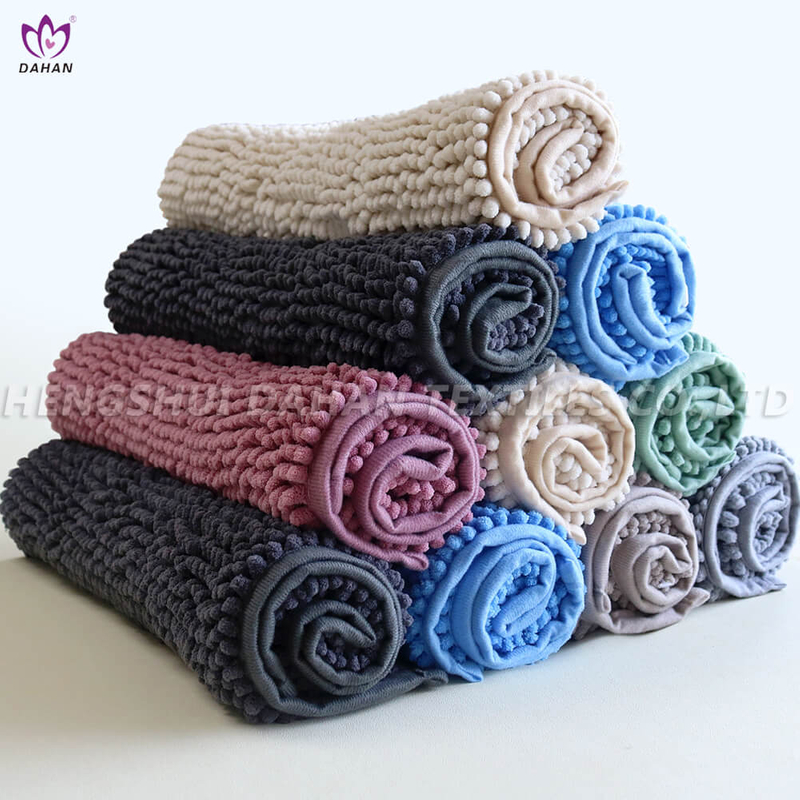 Chenille ground mat bathroom mat . 