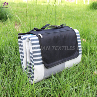  Waterproof printed picnic mat. PC84