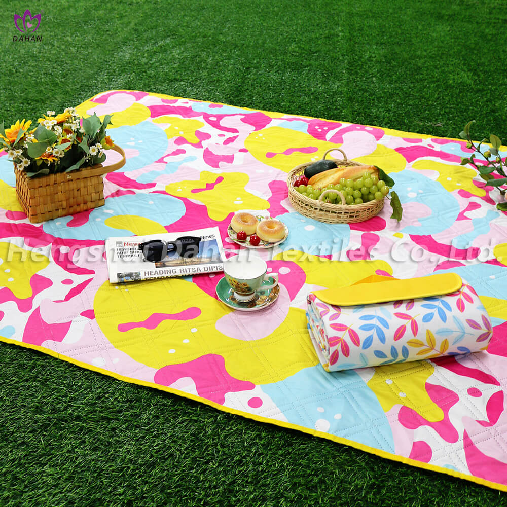 Printed picnic mat. PC96