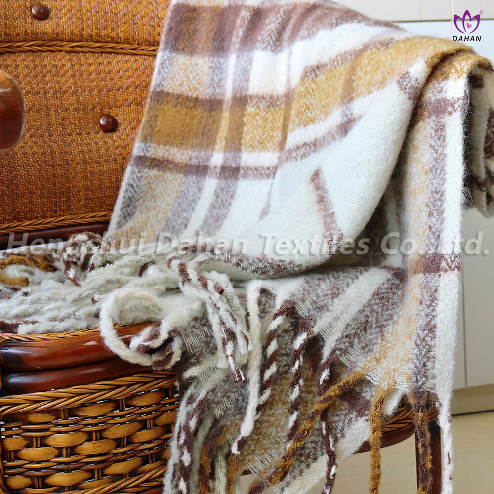 BK343 Mohair tassel blankets.