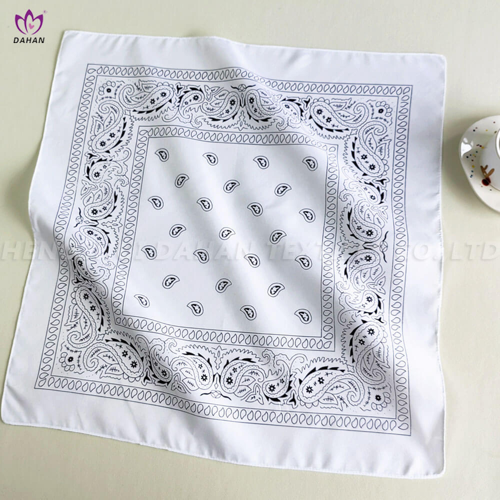  100% Polyester printing square towel.