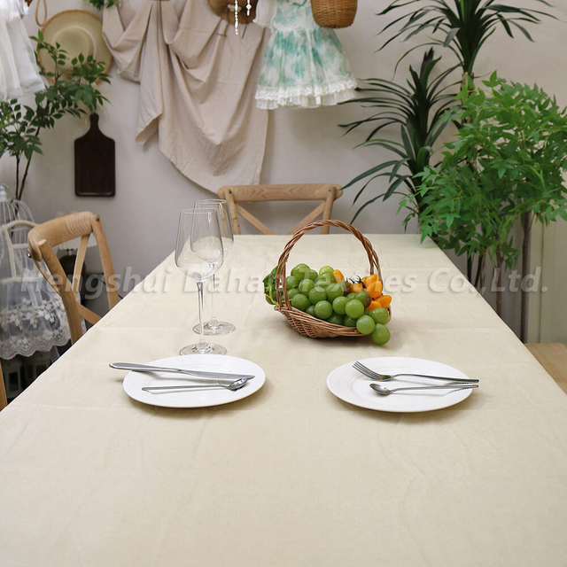 PEVA Solid color tablecloth. 