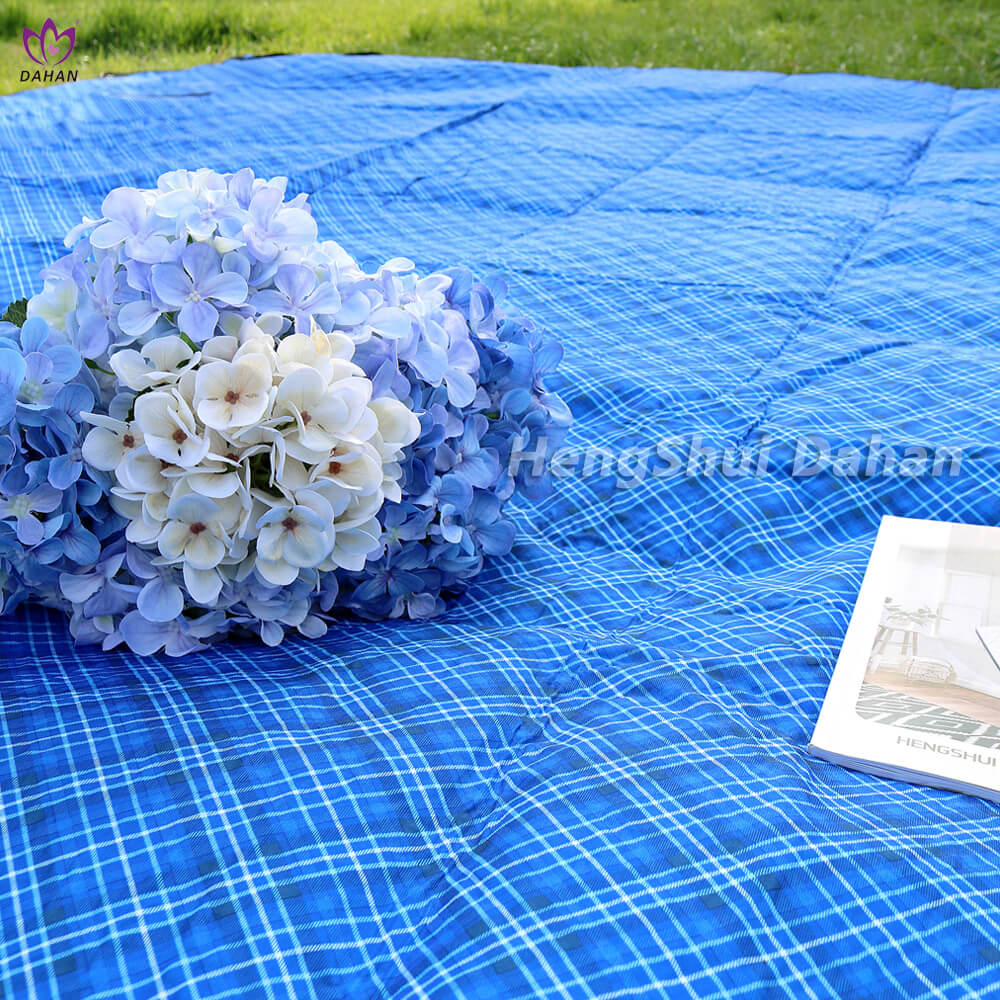  Waterproof printed picnic mat. PC85