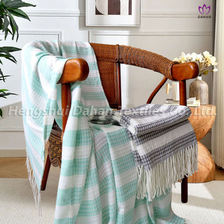 BK286 Yarn-dyed tassel blanket.
