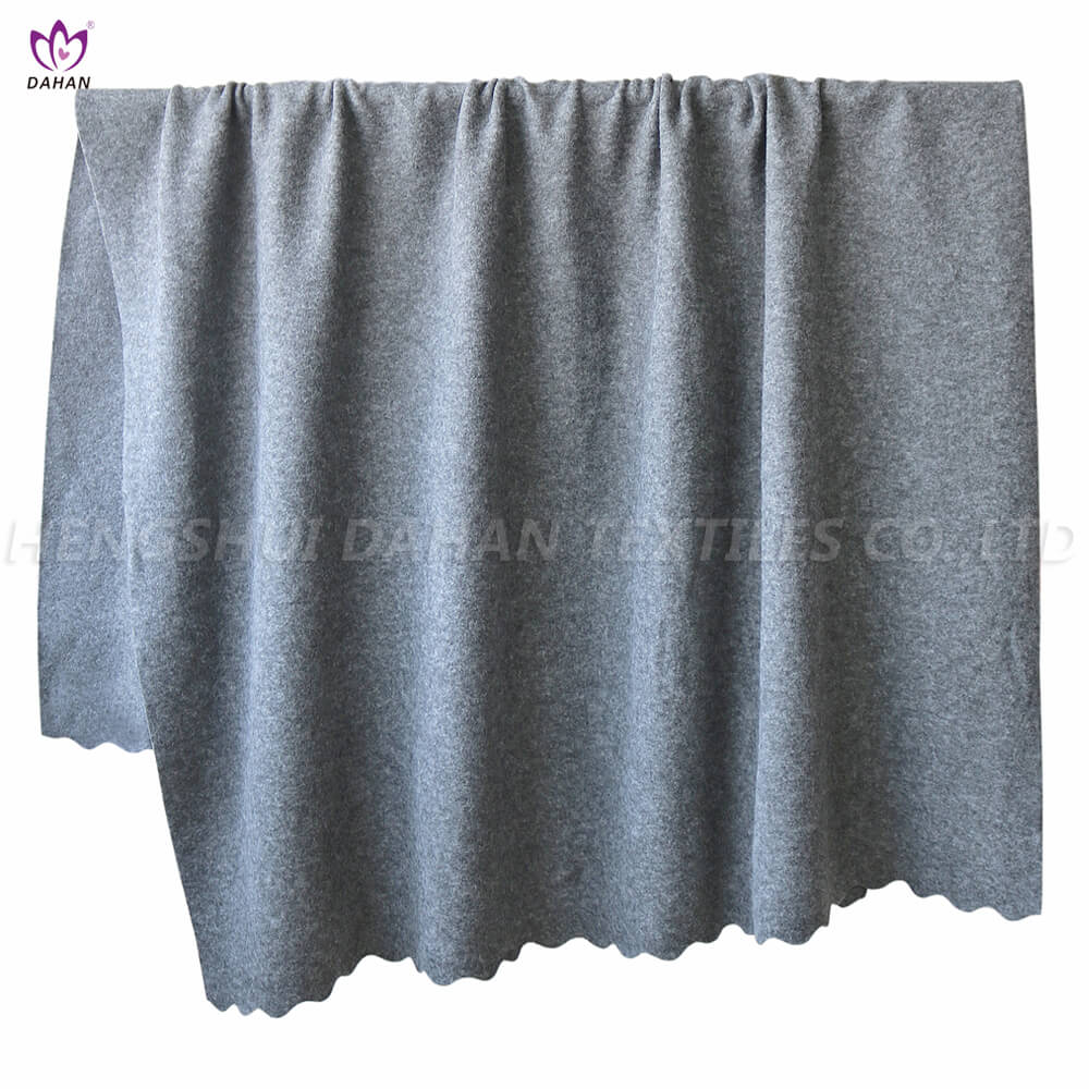 BK319 Double-sided fleece blankets .