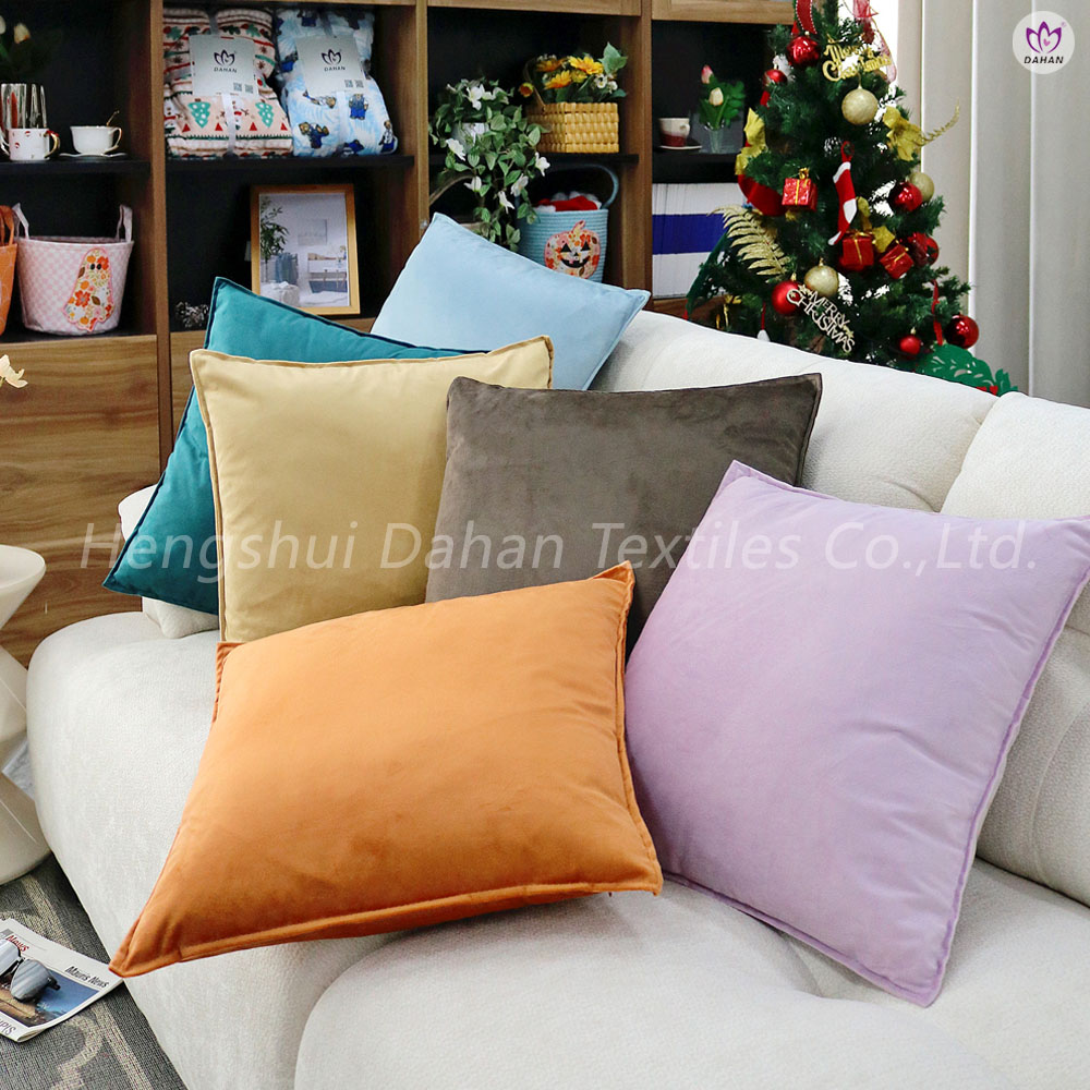 BC61 Solid color pillow. 