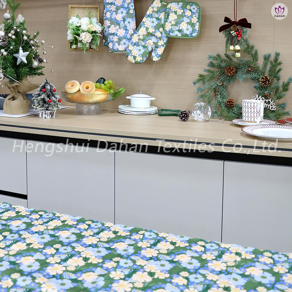 TP230 Printed tablecloth glove potholder kitchen towel. 4pk