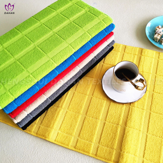 Solid color dish drying mat.