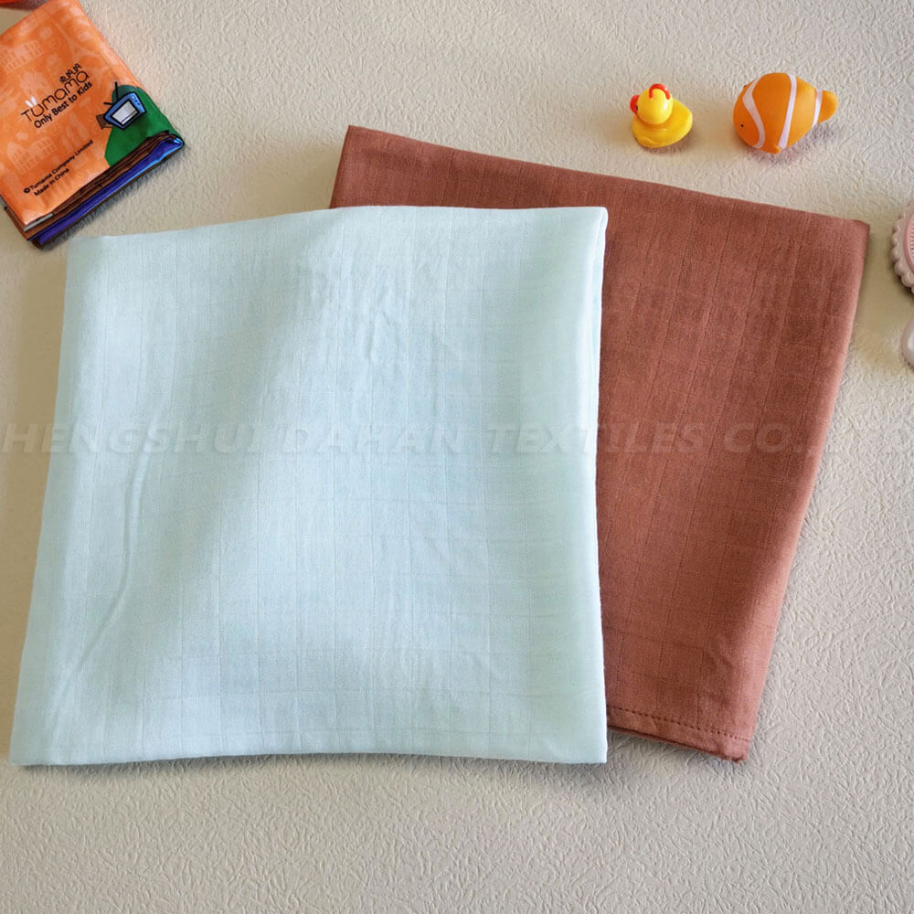 CT95 Solid color baby napkin blanket.