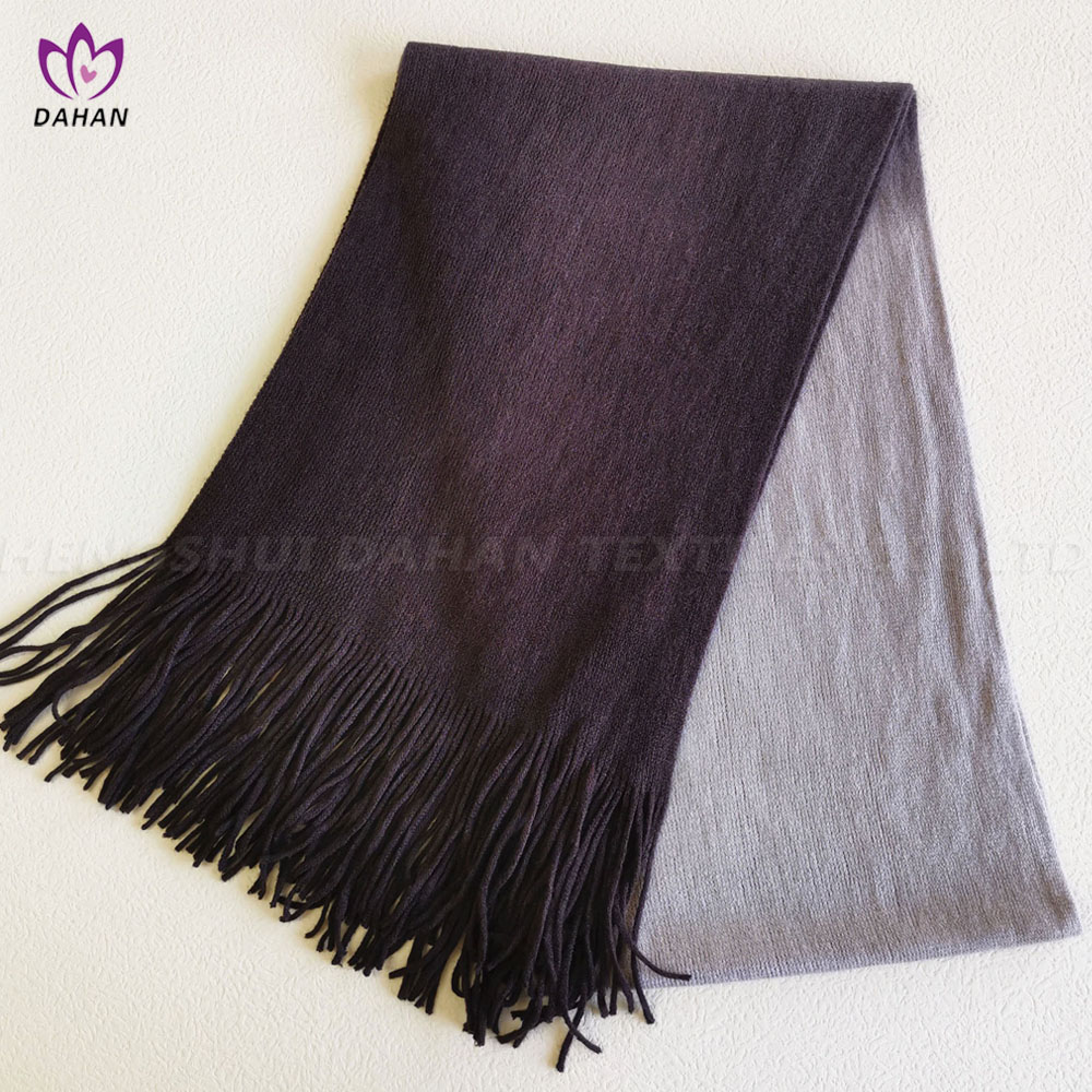 BK88 100%acrylic gradient scarf.
