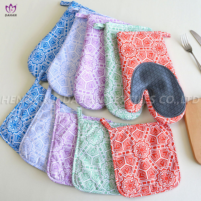 Silicone printed glove and potholder 2PK