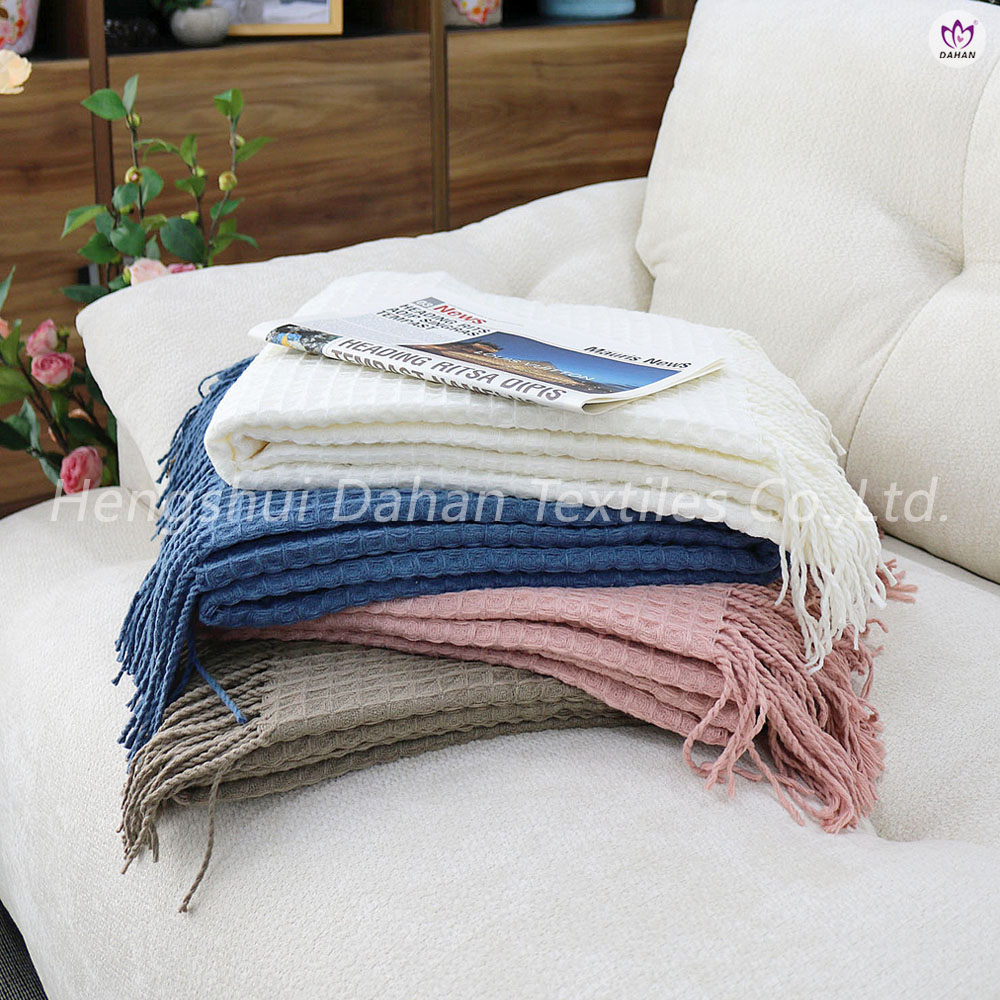  BK413 Solid color tassel blankets.